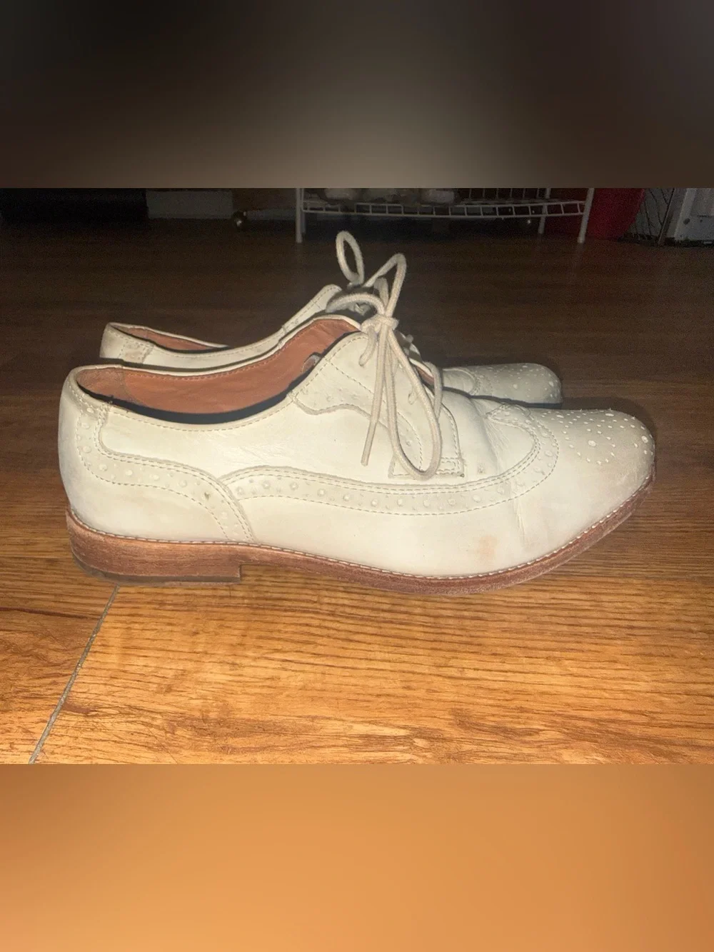 Johnston & Murphy Leather Wingtip Oxfords - Cream women’s sz 9